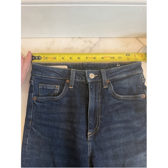 ZARA Women’s High Rise Straight Leg Ankle Jeans Raw Hem Dark Wash Size 2 - Picture 2 of 9